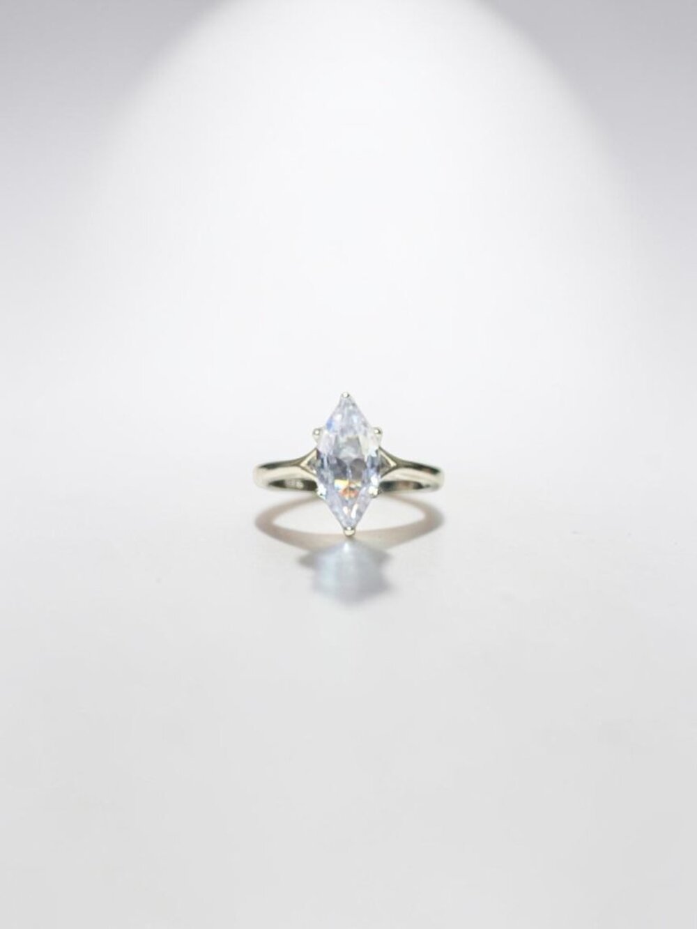 Sterling Silver 925 Marquise Cut Solitaire Cubic Zirconia Ring Size 8